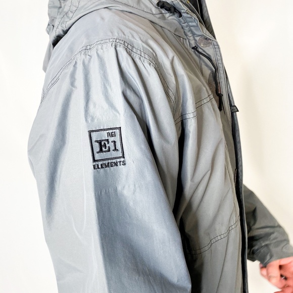 REI Multi Zip Waterproof All Weather Mountain Coat - Picture 6 of 8